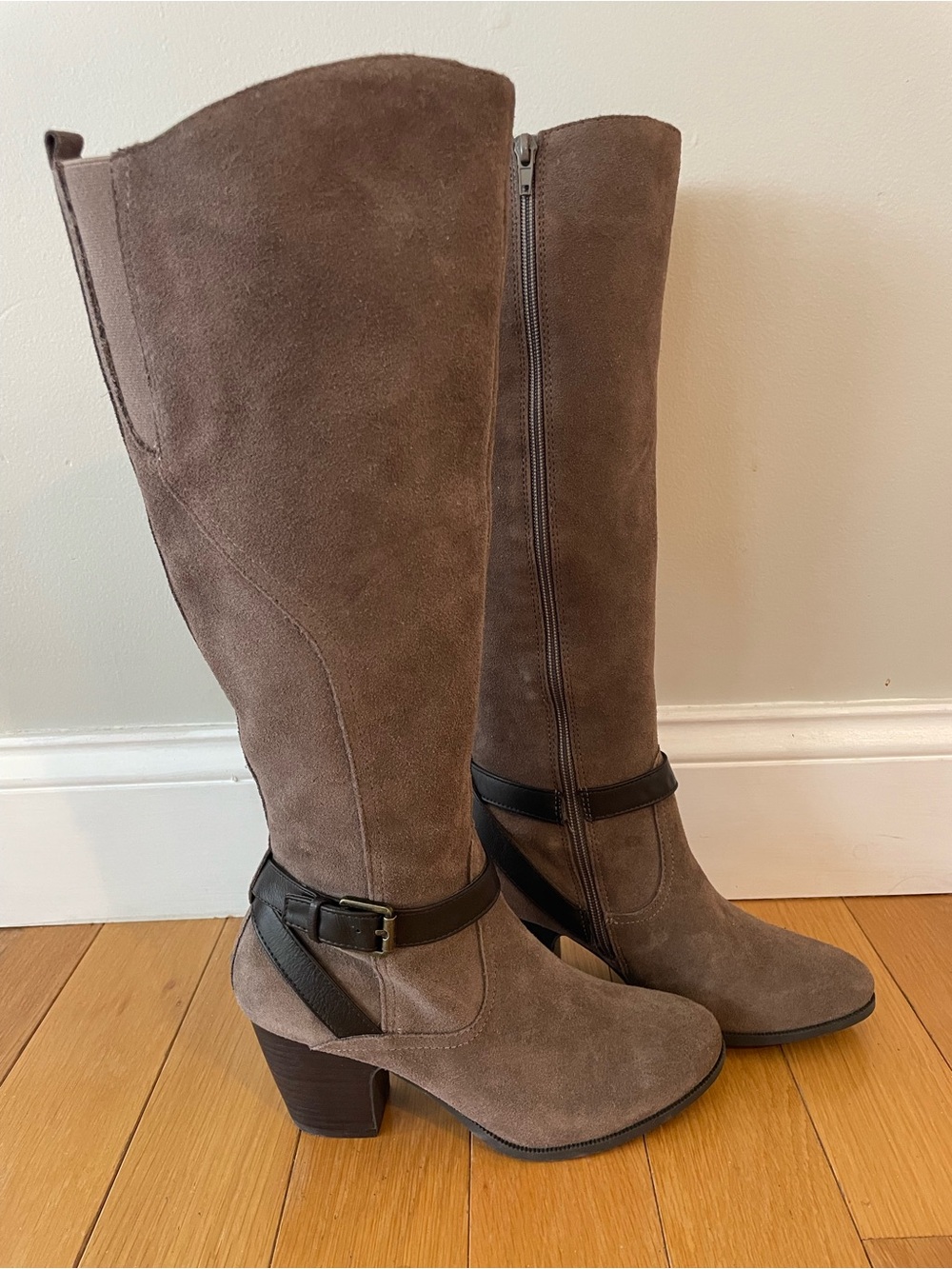 Crown Vintage Azteca Taupe Suede Knee High Harness Boots 7